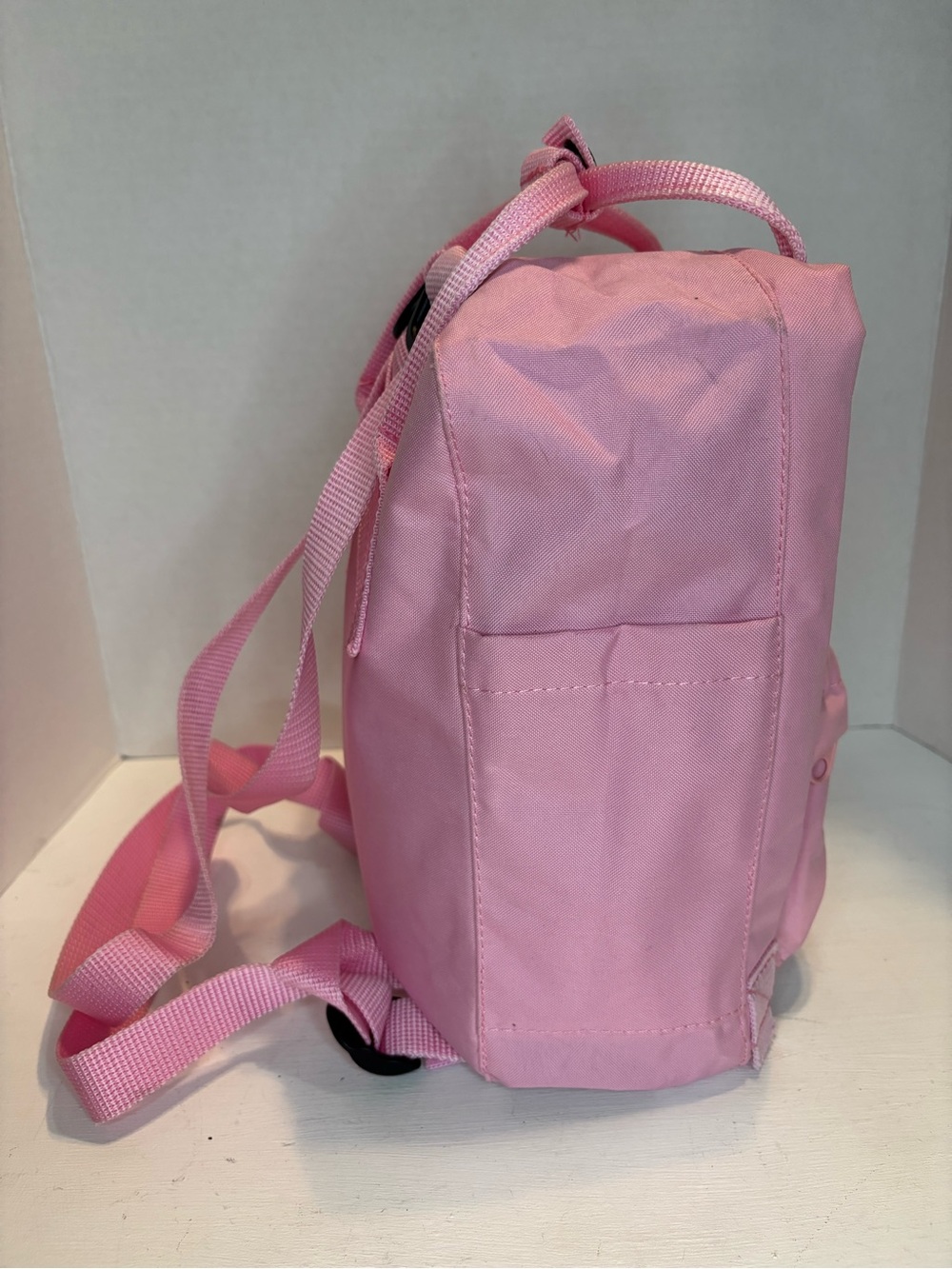 Fjallraven Kanken Mini Backpack Pink Adjustable Strap Unisex Adult - Picture 2 of 8